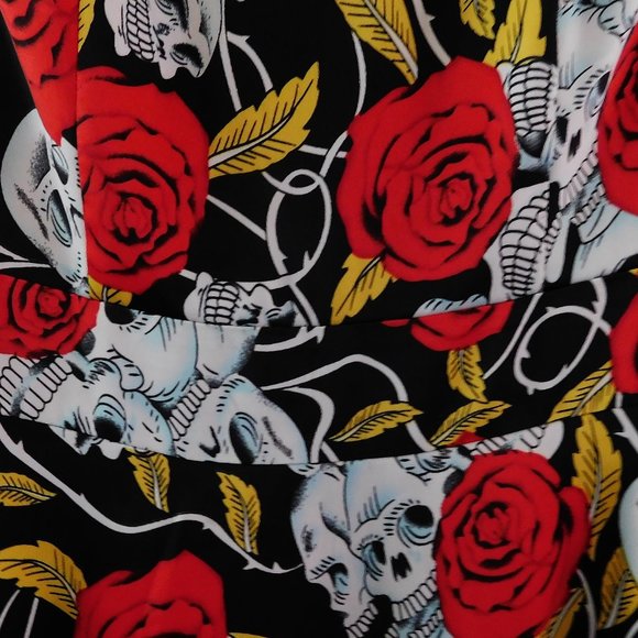 Retro Skull&Roses Dress - Picture 10 of 11